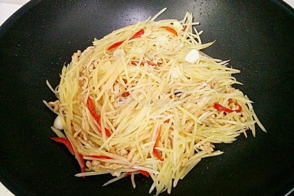 土豆丝炒肉的做法图解11