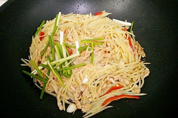 土豆丝炒肉的做法图解12