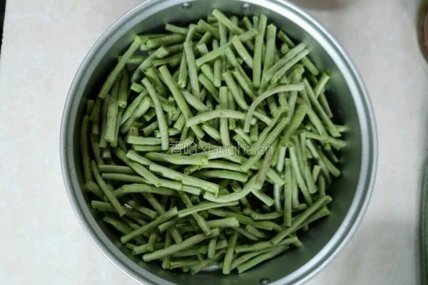 干煸豇豆的做法图解1
