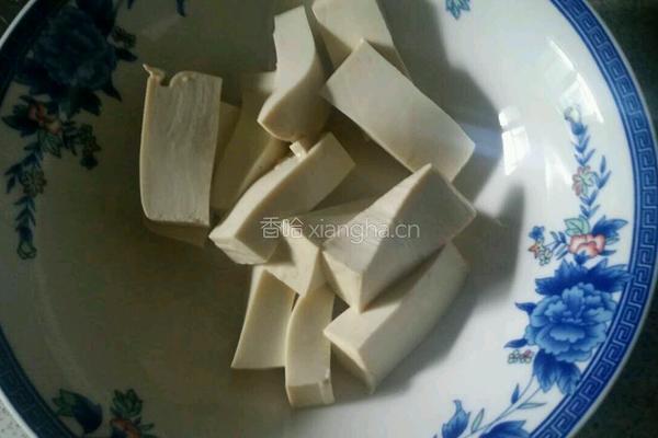 鲢鱼头豆腐汤的做法图解5