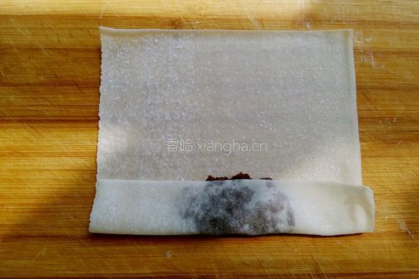 豆沙春卷的做法图解4