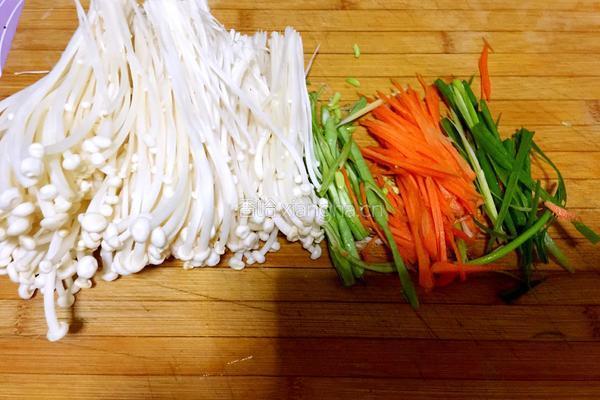 黑芝麻金针菇的做法图解1