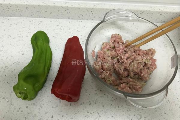千变的双椒的做法图解1