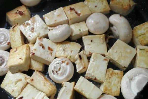 豆腐烧口蘑的做法图解7