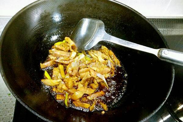 肘子肉炖海带的做法图解5