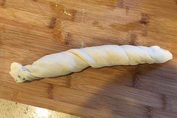 葱花饼的做法图解9