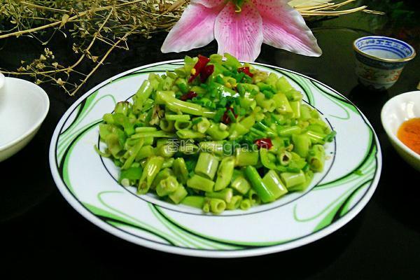 青椒炒空心菜杆的做法图解11
