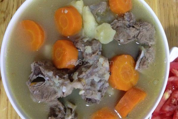 扇子骨土豆胡萝卜汤的做法图解4