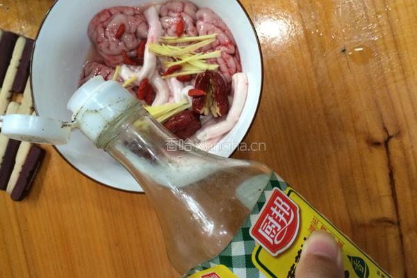 蒸猪脑的做法图解2