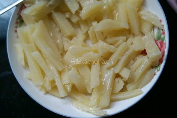 炸土豆饼的做法图解1