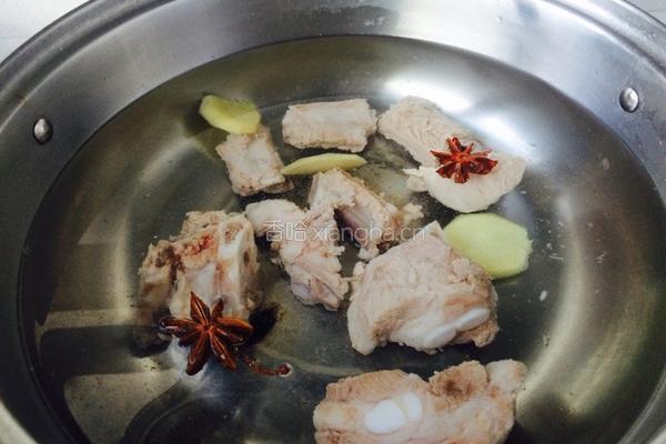 糖醋排骨的做法图解3