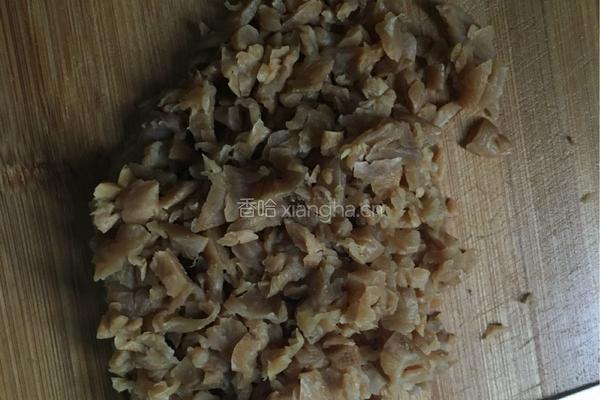 萝卜干炒腊肉的做法图解2