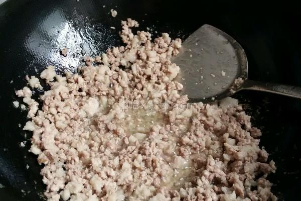 香芹炒肉沬的做法图解5
