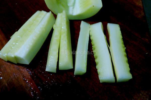 酱香黄瓜(夏天的美味)的做法图解3