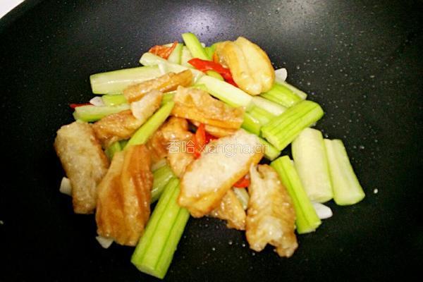 丝瓜炒油条的做法图解6