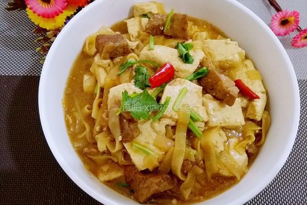 梅花肉炖豆腐米粉