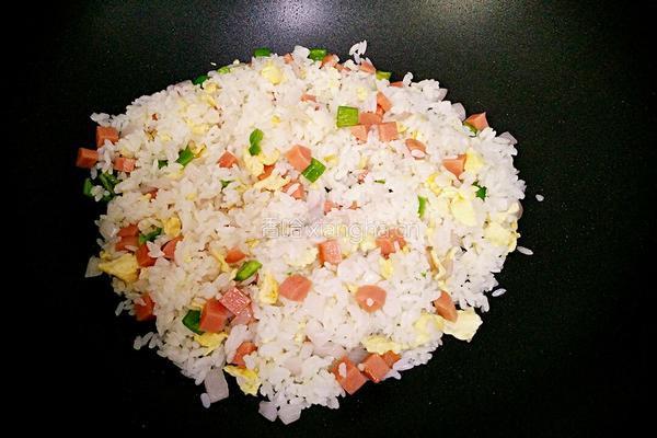 洋葱火腿炒饭的做法图解8