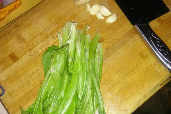 炒油麦菜！的做法图解1