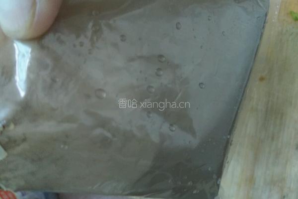 炼奶龟苓膏的做法图解2