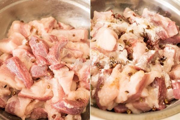甜椒酥肉的做法图解1