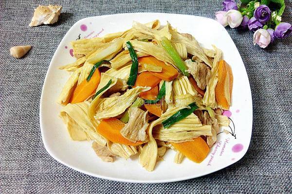 腐竹炒肉的做法图解8