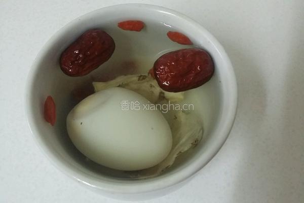 当归炖鸡蛋的做法图解3