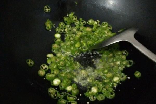 辣炒玉米黄瓜的做法图解3