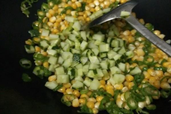 辣炒玉米黄瓜的做法图解6