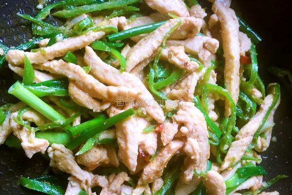 尖椒炒鸡肉的做法图解5