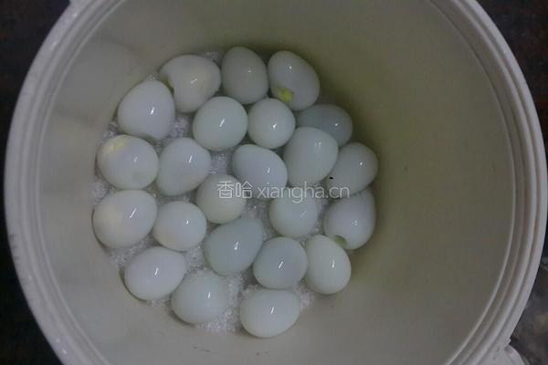 冻鹌鹑蛋的做法图解4