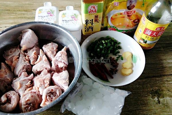 卤鸡头的做法图解1