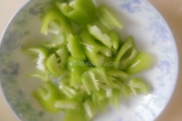 尖椒土豆片的做法图解2