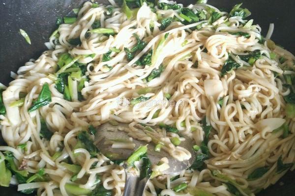 牛肉炒粿条的做法图解12