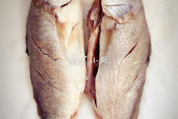 雪菜黄鱼的做法图解3