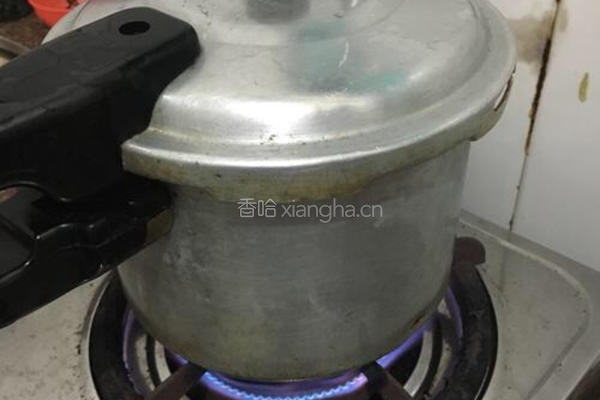 甜菱角的做法图解2