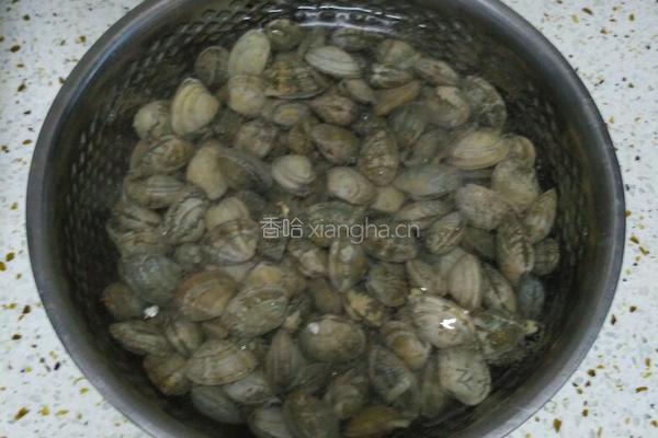 炒蛤蜊（炒嘎啦）的做法图解1