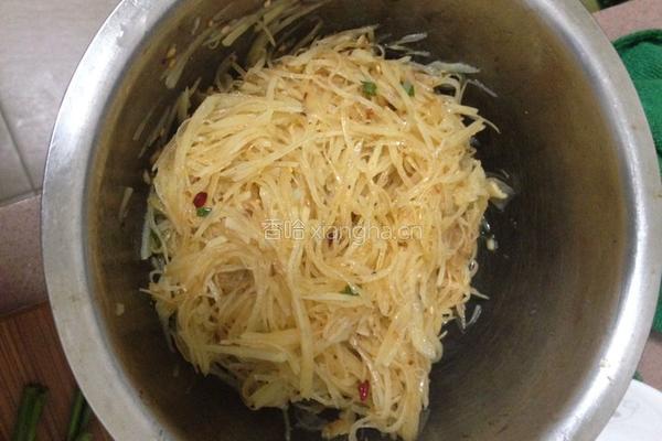 凉拌麻辣土豆丝的做法图解9