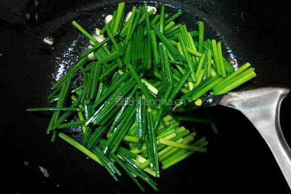 韭菜花炒鸡蛋的做法图解6