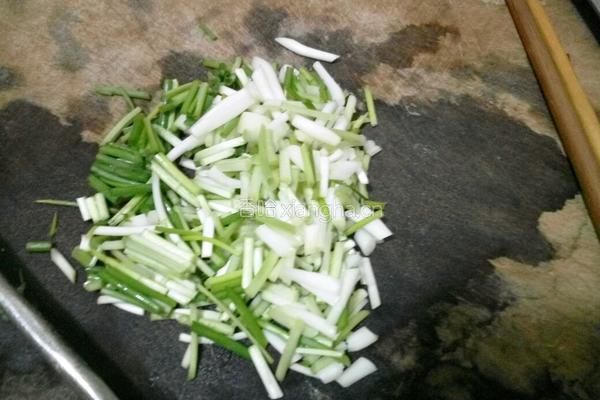清炒菜花 的做法图解1