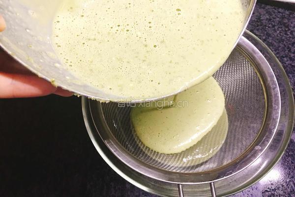 抹茶榴莲千层蛋糕的做法图解6