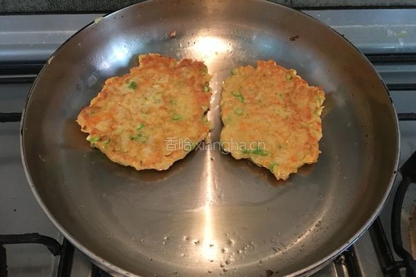 五彩蔬菜豆渣饼的做法图解6
