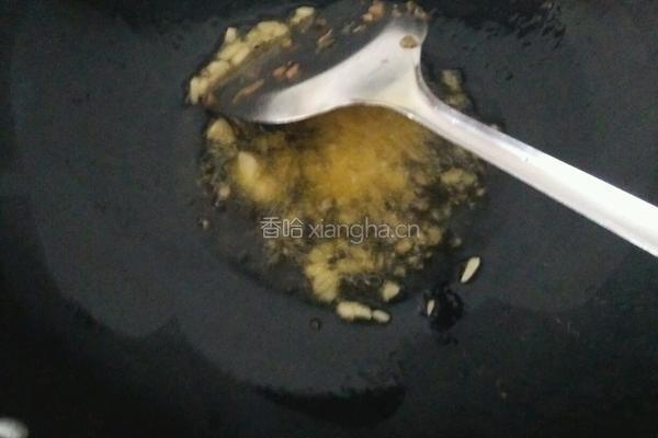 青椒炒蕨菜干的做法图解3