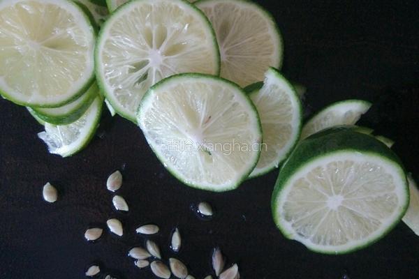 柠檬蜂蜜水的做法图解3