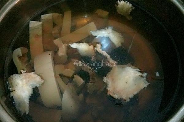当归熟地猪腰汤的做法图解6