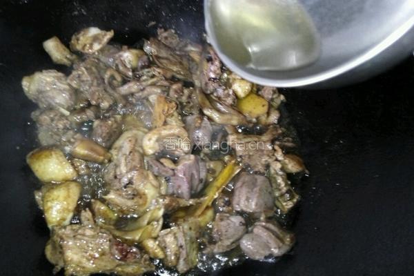 紫苏焖鸭肉的做法图解5
