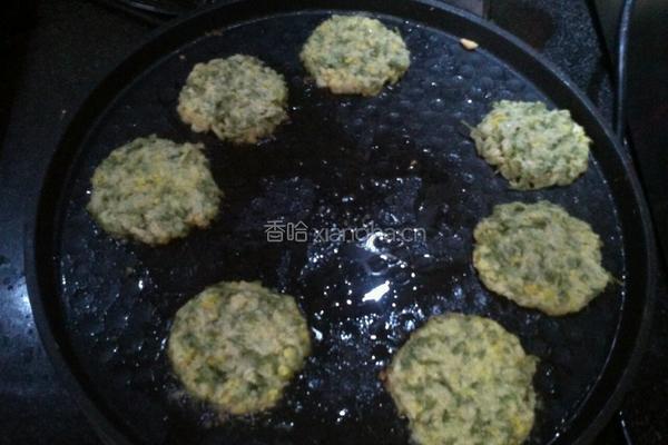 槐花粗粮烙饼的做法图解9
