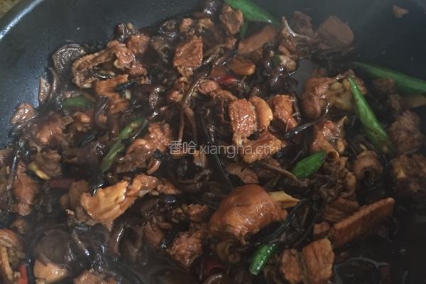 小鸡炖蘑菇的做法图解12
