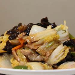白菜木耳炒肉的做法[图]