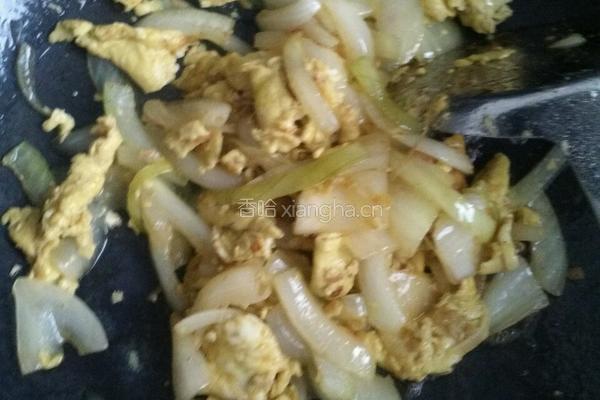 圆葱炒鸡蛋的做法图解4