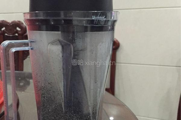 芝麻牛奶的做法图解3